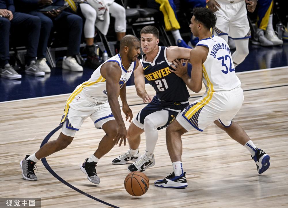 仁在角球战 仁在角球战