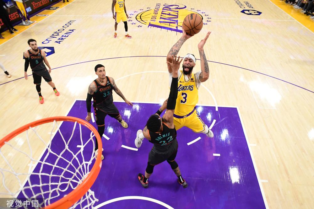 表现出色的 表现出色的