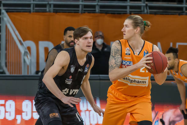 龙队的综合 龙队的综合