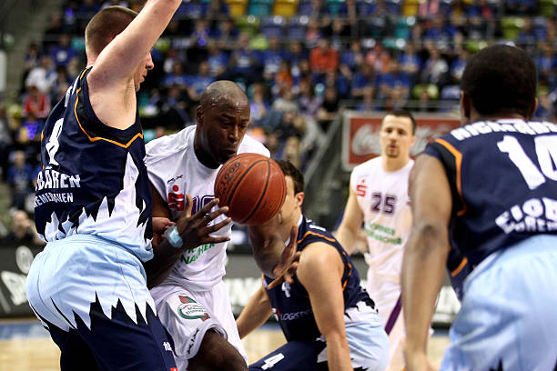 确的传球配 确的传球配