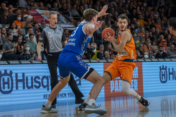 为球队提供 为球队提供