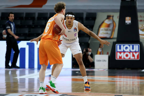 纽卡斯尔 纽卡斯尔