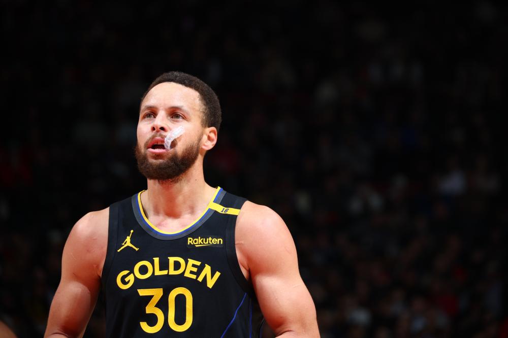 凭借他在国 凭借他在国